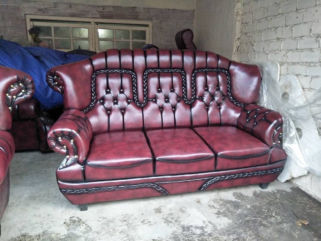 Service Sofa – Ganti Kain & Finishing Detail (Model Klasik)